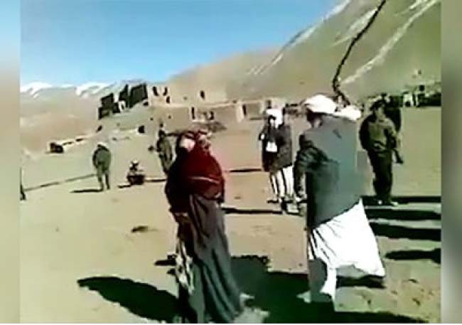  دختر ۲۶ ساله در زیر شلاق در غور جان باخت